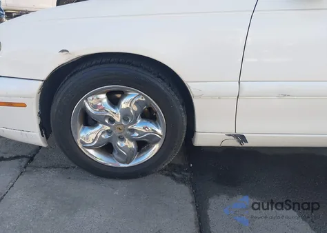 1998 Cadillac Catera Standard из США, поврежденный, VIN W06VR52R9WR005482